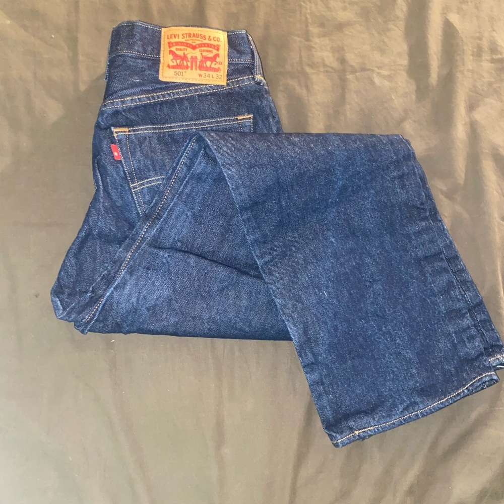 Levi blue Jean